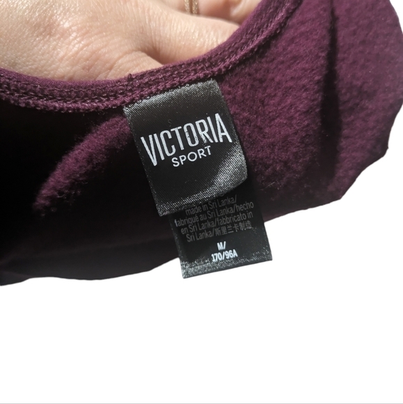 VICTORIA'S Secret Sport oversized open back sweatshirt Size Medium - Picture 6 of 6